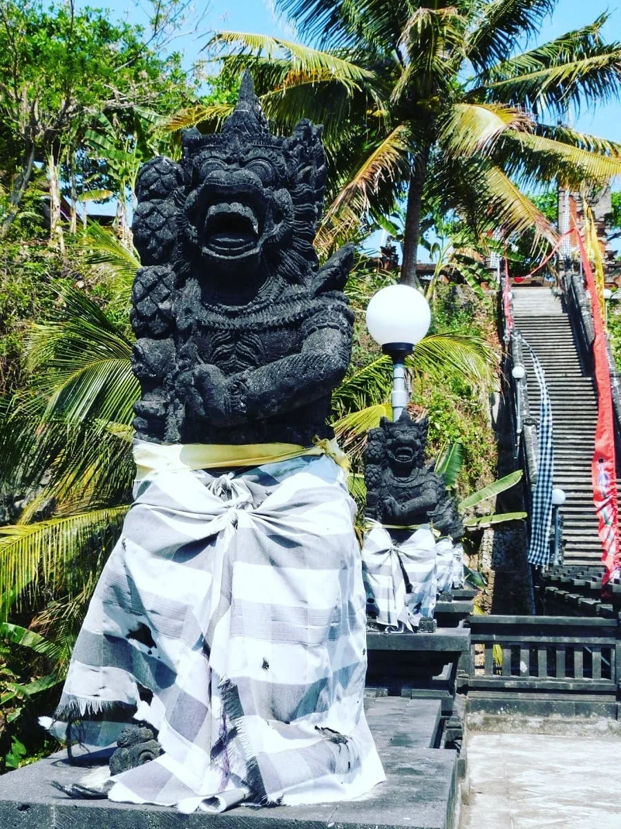 L'entrée du temple Pura Rambut Siwi à Bali