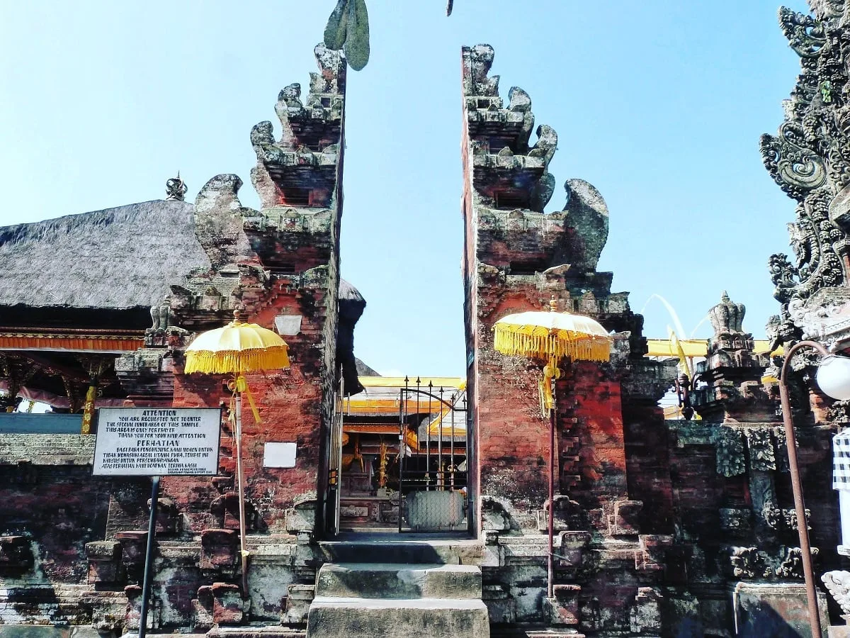 Le temple Pura Rambut Siwi à Bali