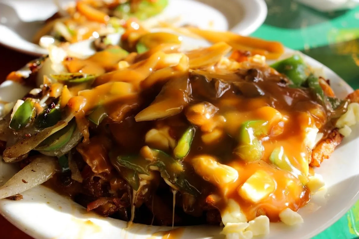 La poutine québecoise