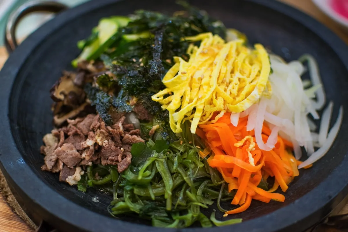 Le bibimbap, un mets populaire en Corée du Sud