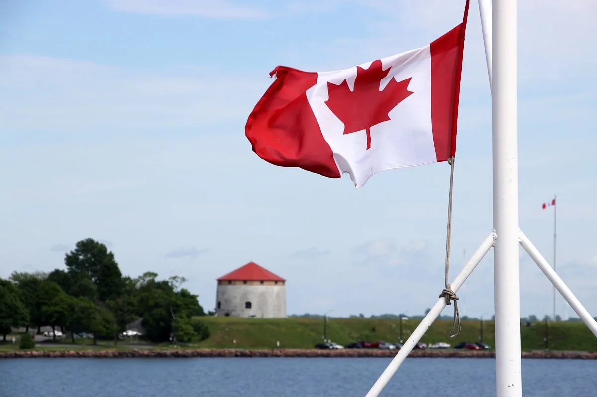 Vue sur le Fort Henry depuis le port de Kingston