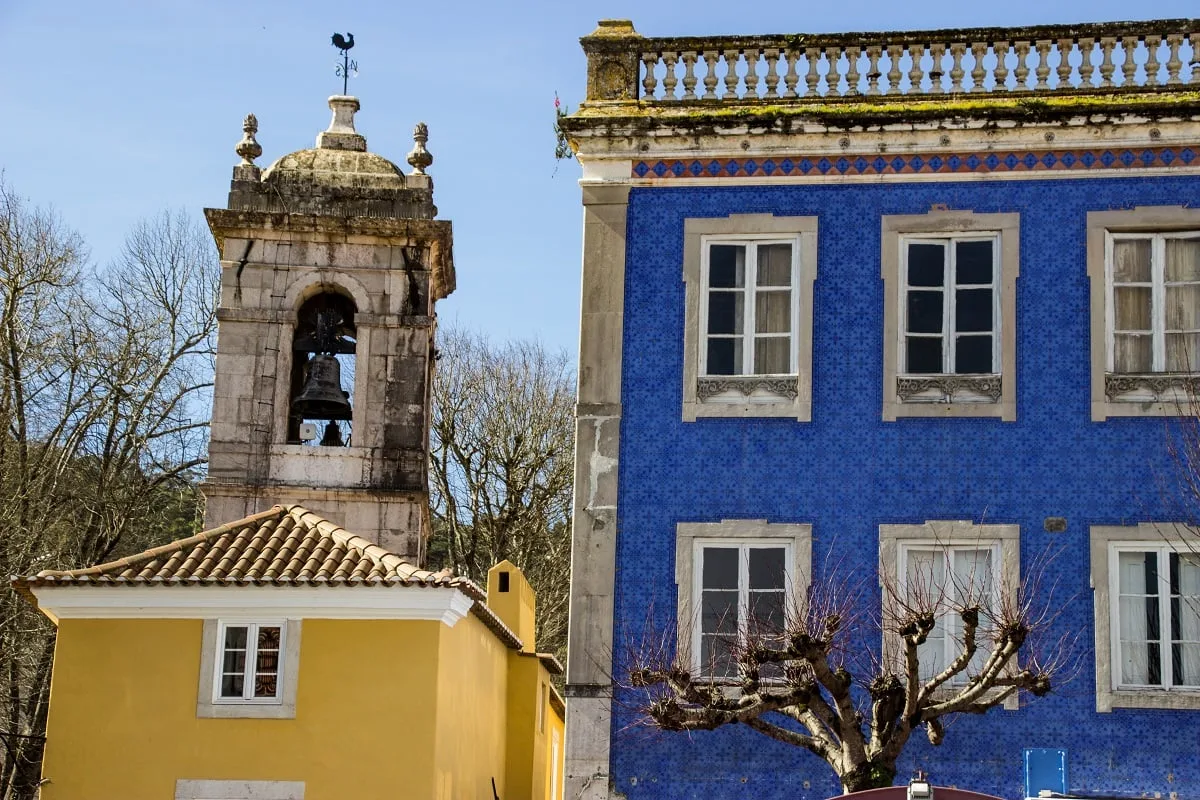 De belles façades colorées dans le centre de Sintra