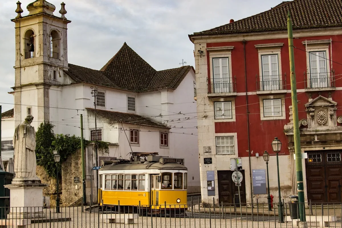 Un tramway à Lisbonne
