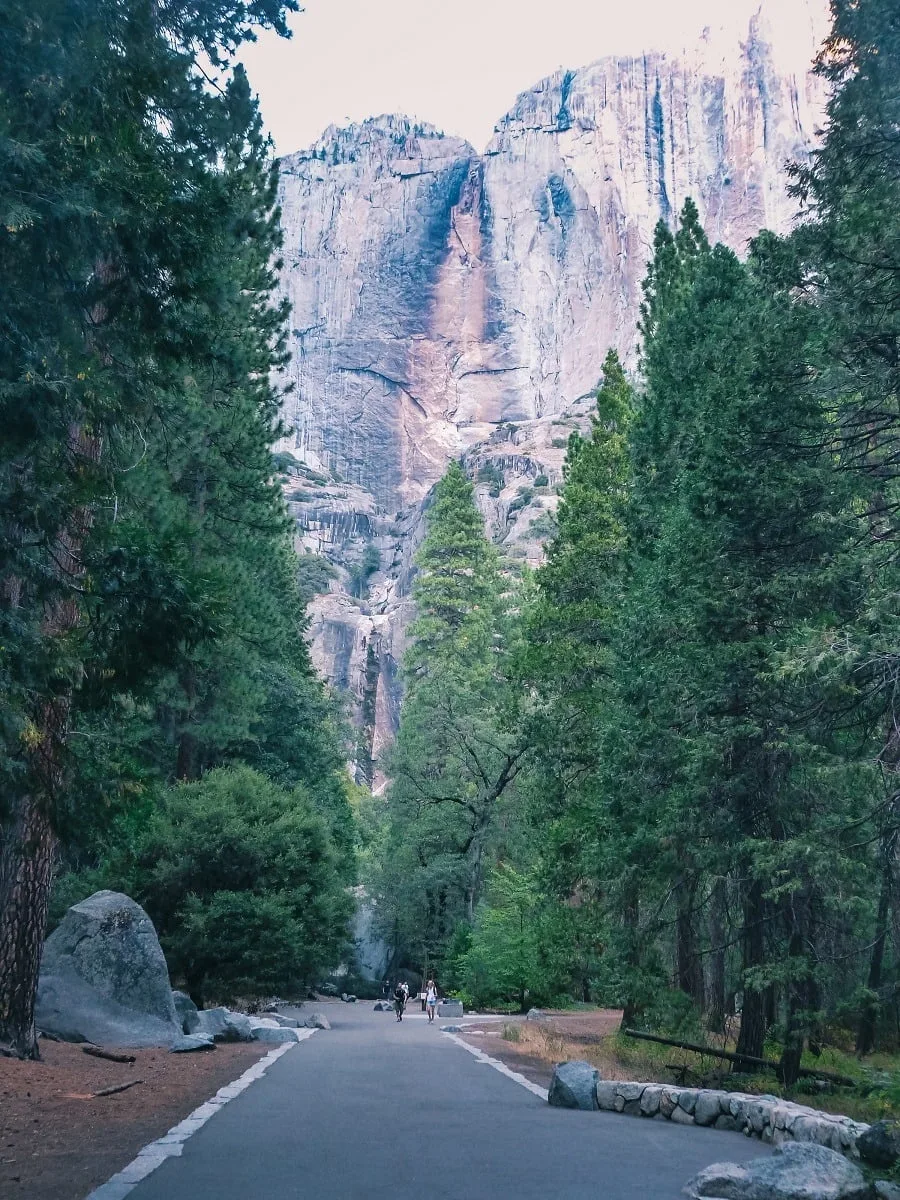 Une route à Yosemite