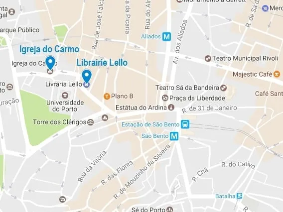 L'accès à la Librairie Lello, dans le centre-ville de Porto