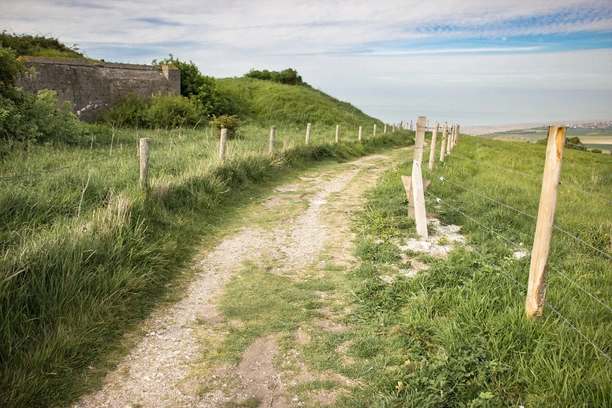 Le chemin de randonnée du Cap Blanc Nez et les blockhaus que l'on découvre aux abords
