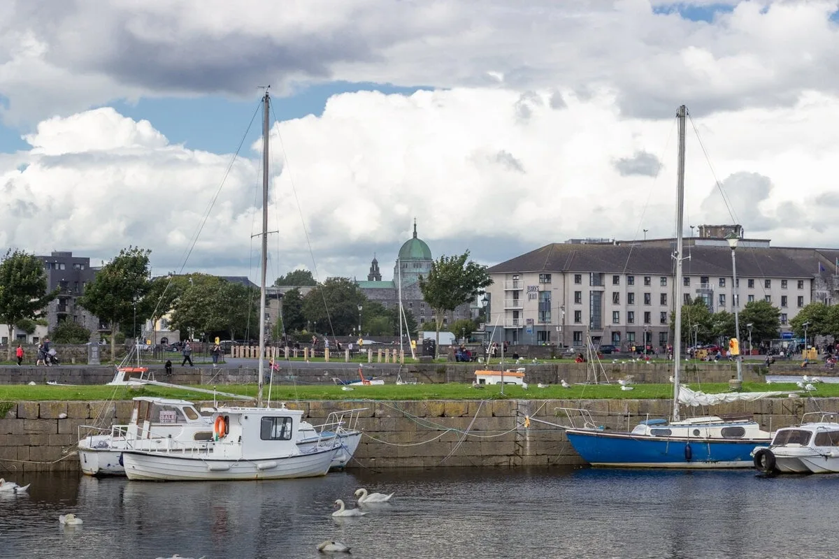 Vue sur Galway et sa cathédrale