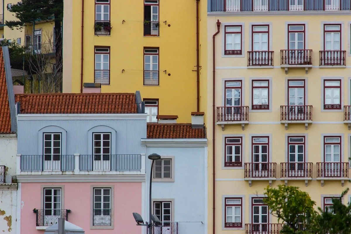 Les façades colorées du centre-ville de Lisbonne