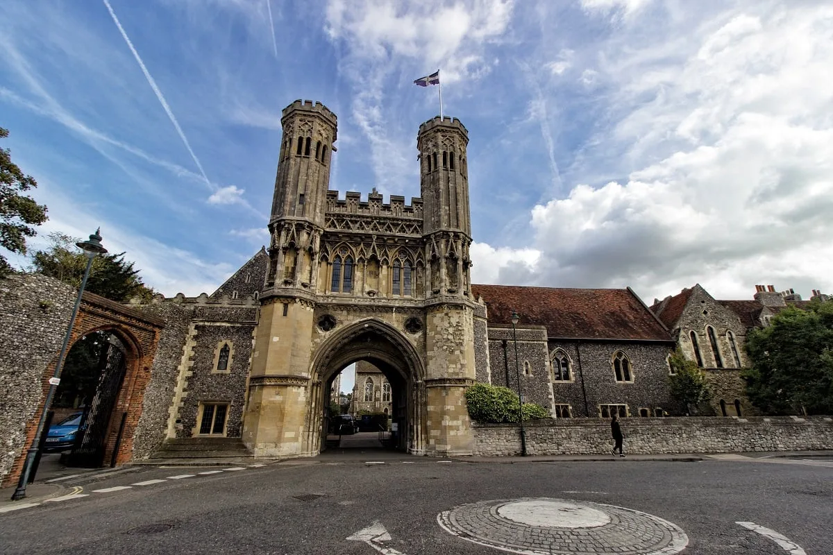 Porte de l'abbaye Saint-Augustin de Canterbury