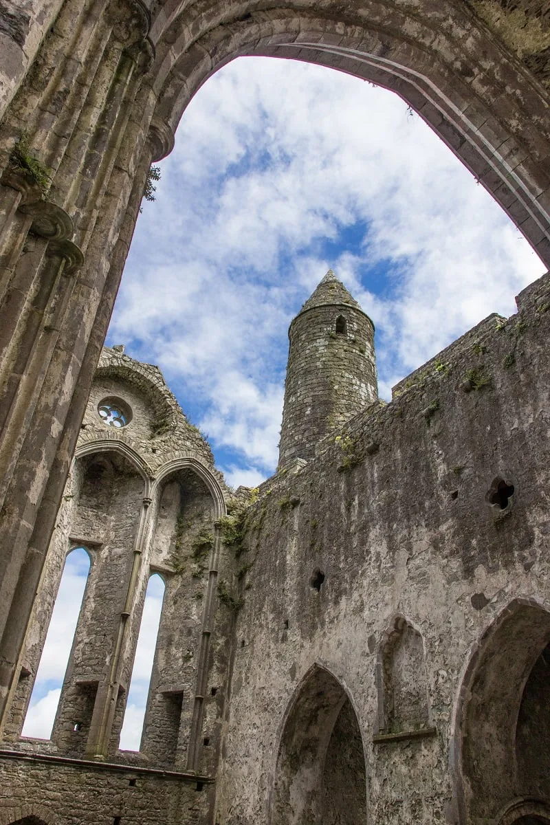 Les ruines de la cathédrale