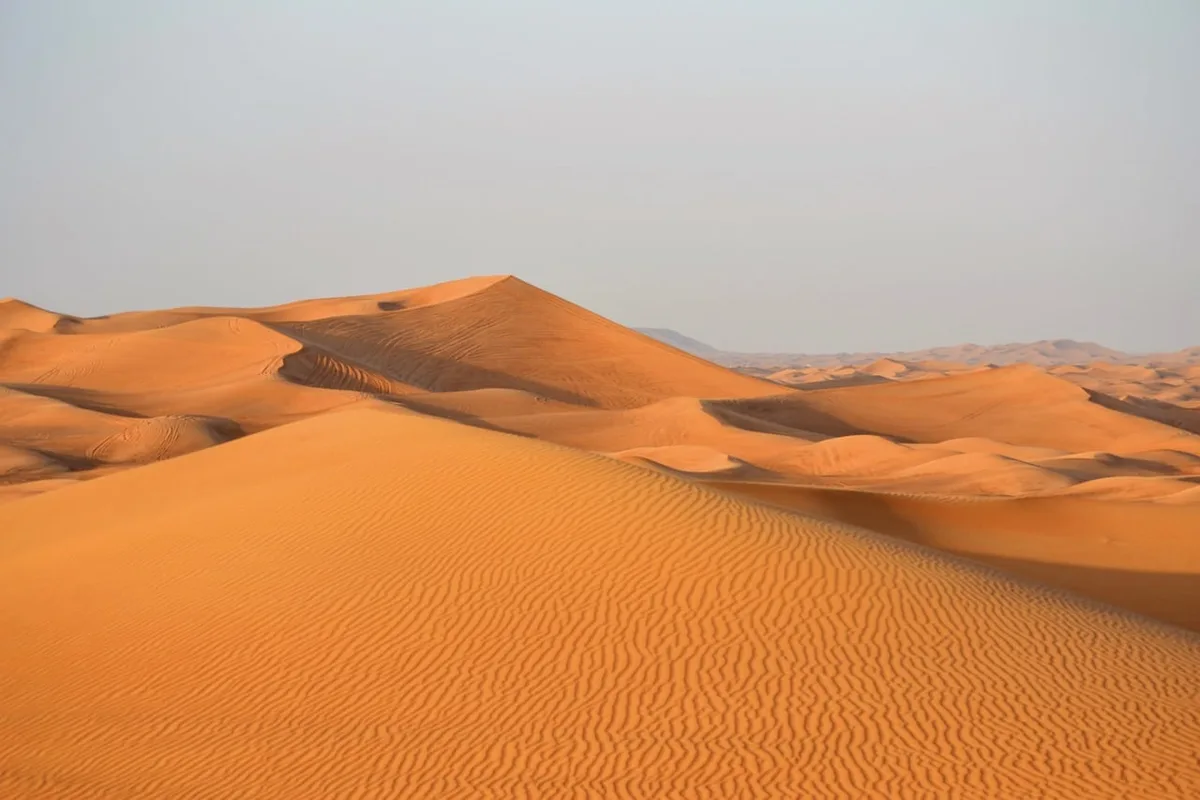 Désert de dunes à proximité de Dubai