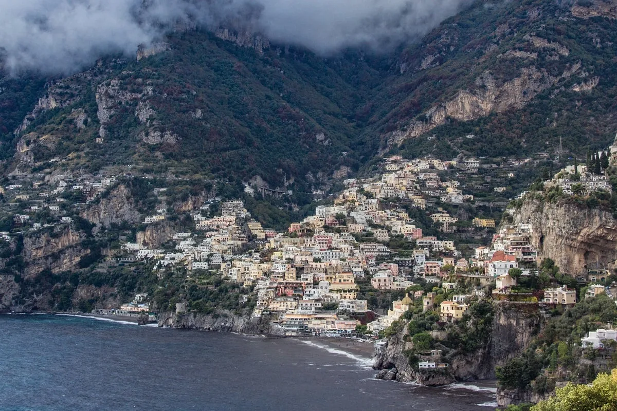 Panorama sur Positano, entre mer et montagne