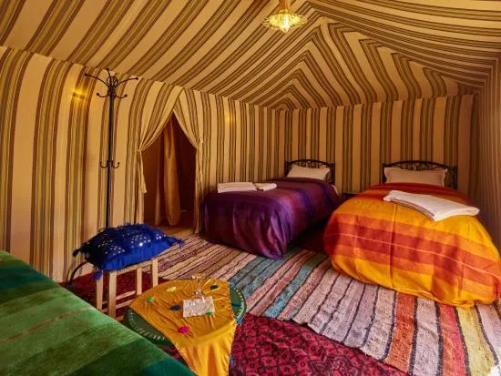 Dans le camp Camel Trek aux pieds d'Erg Chebbi