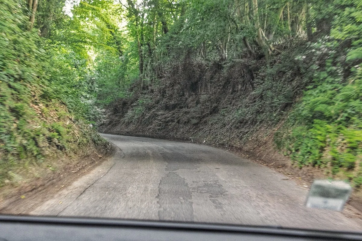 Un exemple de route en Angleterre