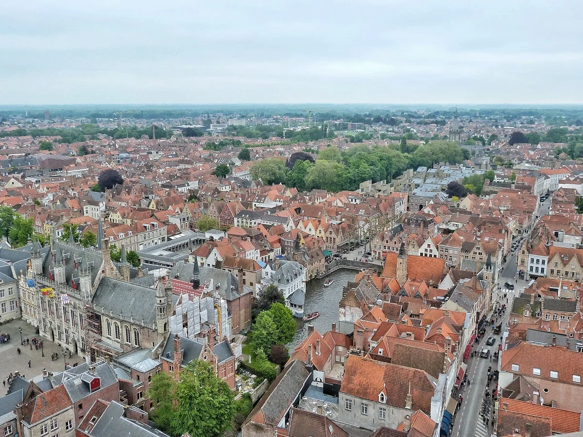 Vue depuis le haut du beffroi de Bruges