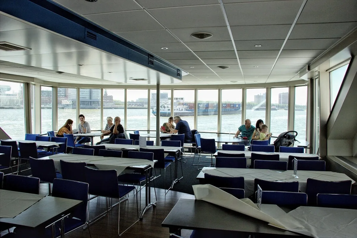 L'intérieur du Spido à Rotterdam