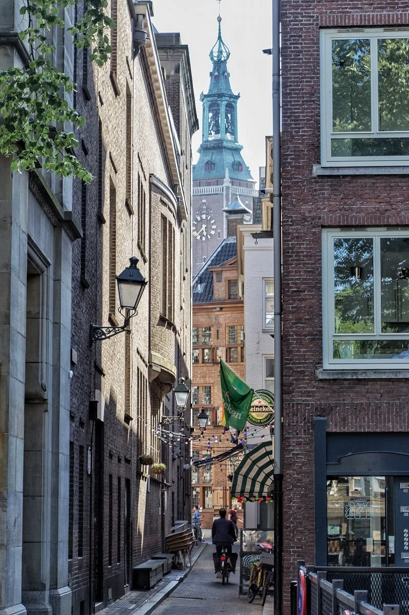 Une ruelle du centre-ville de La Haye