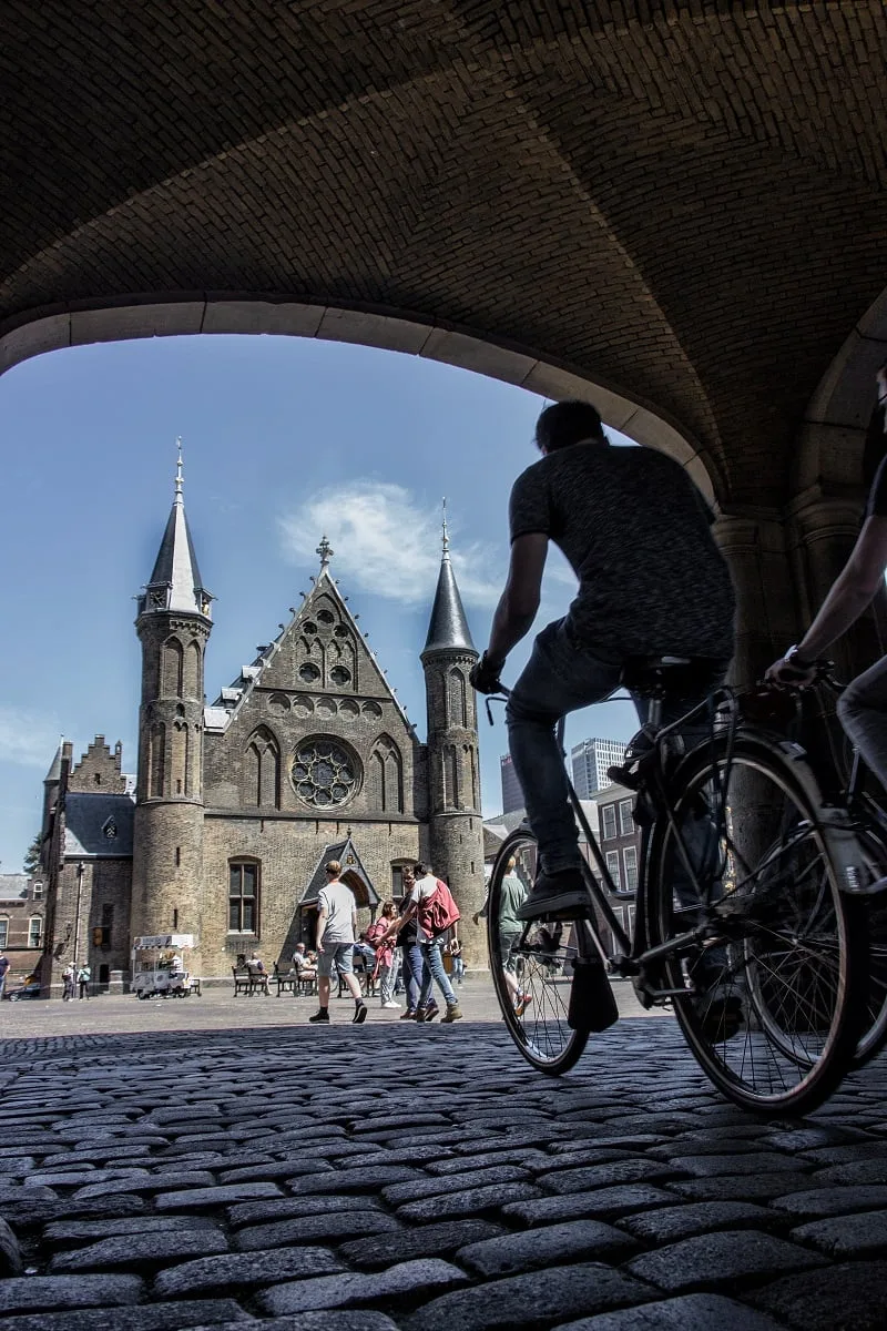 Vélos dans le centre-ville de La Haye
