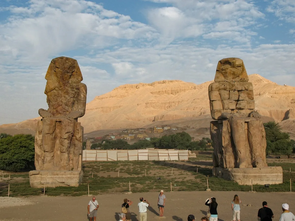 Les colosses de Memnon