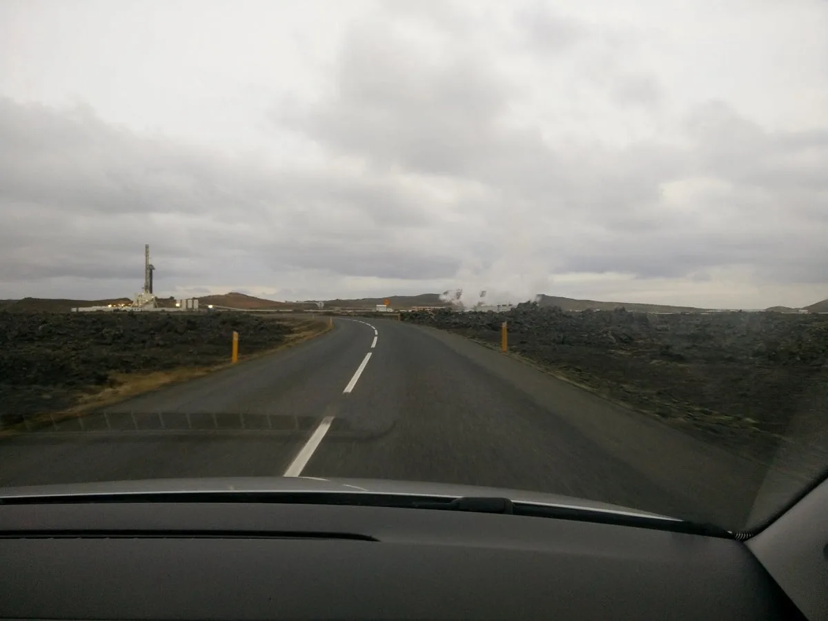 Route goudronnée en Islande