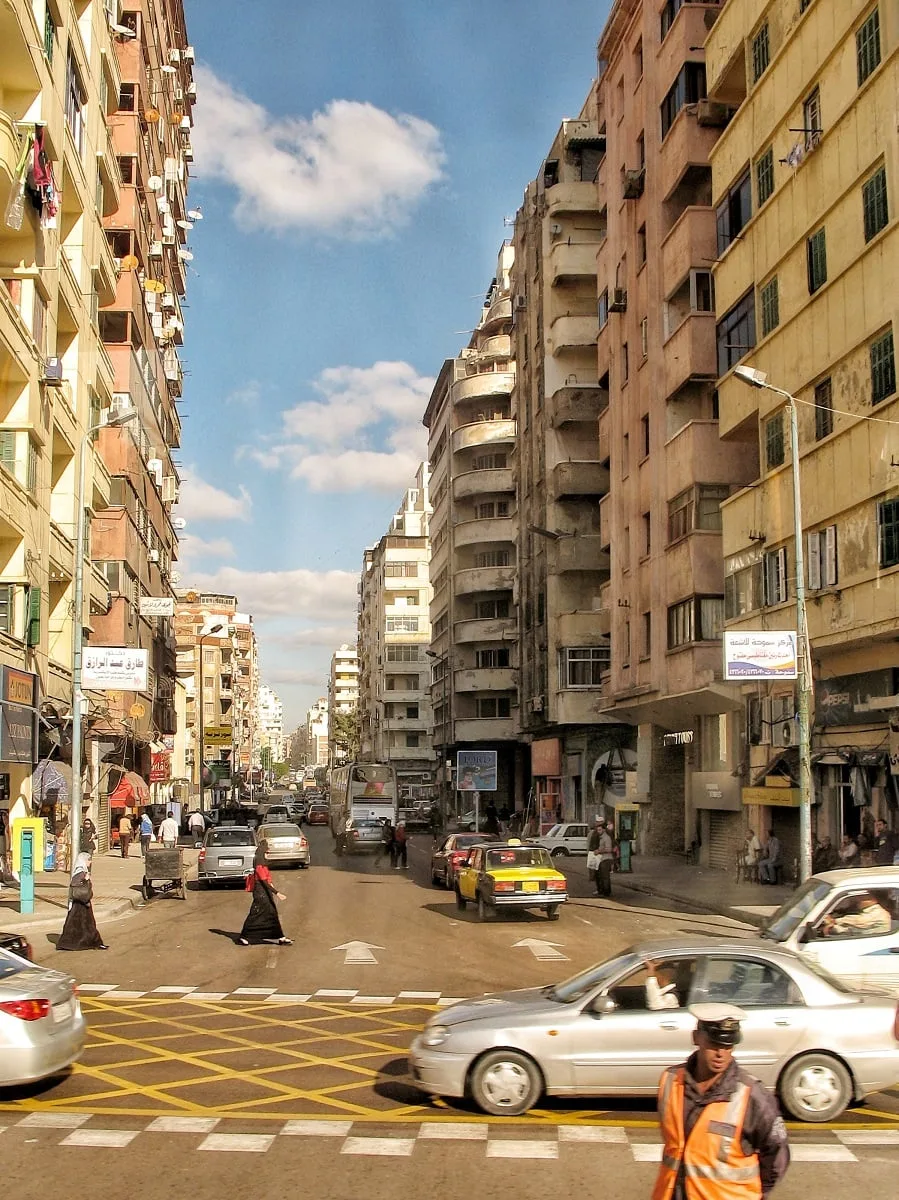 Dans le centre-ville d'Alexandrie en Egypte
