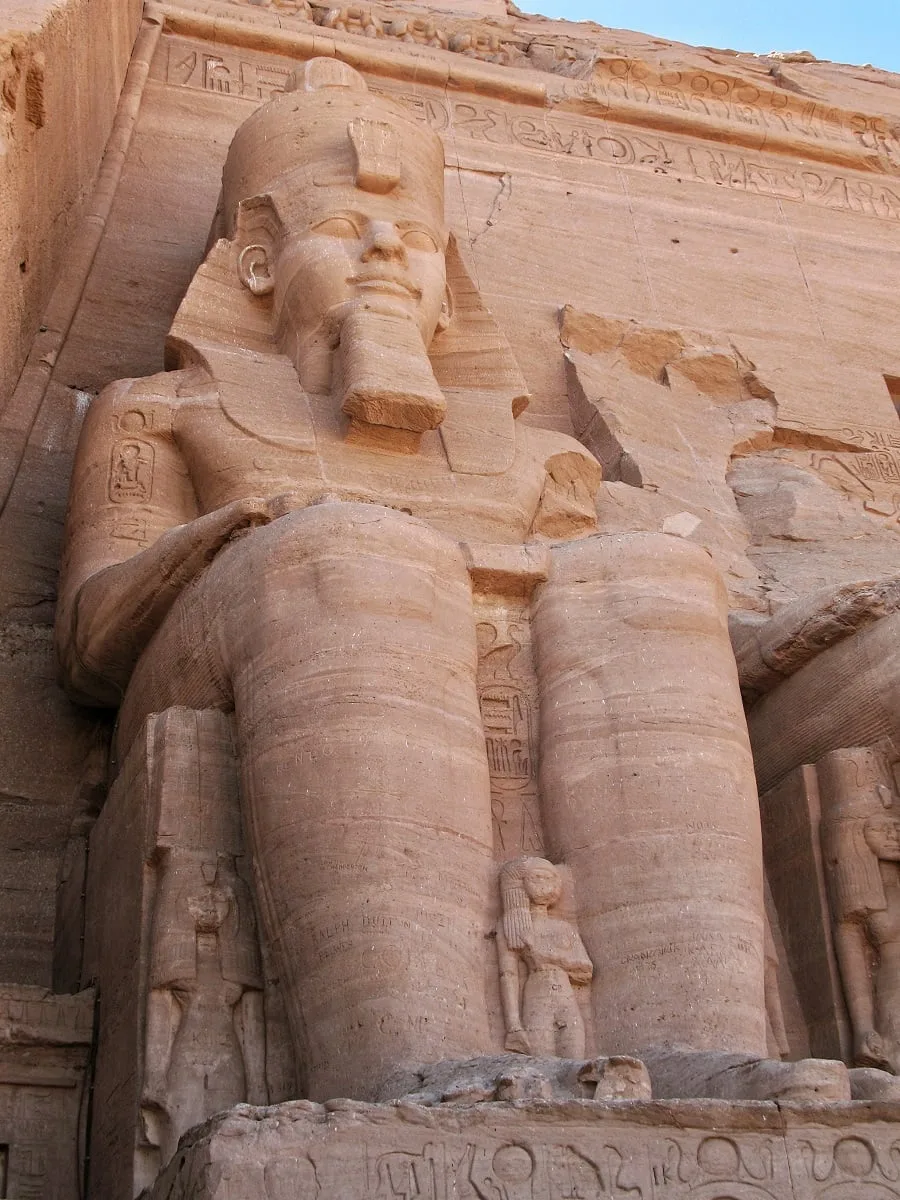 Statue du grand temple d'Abou Simbel