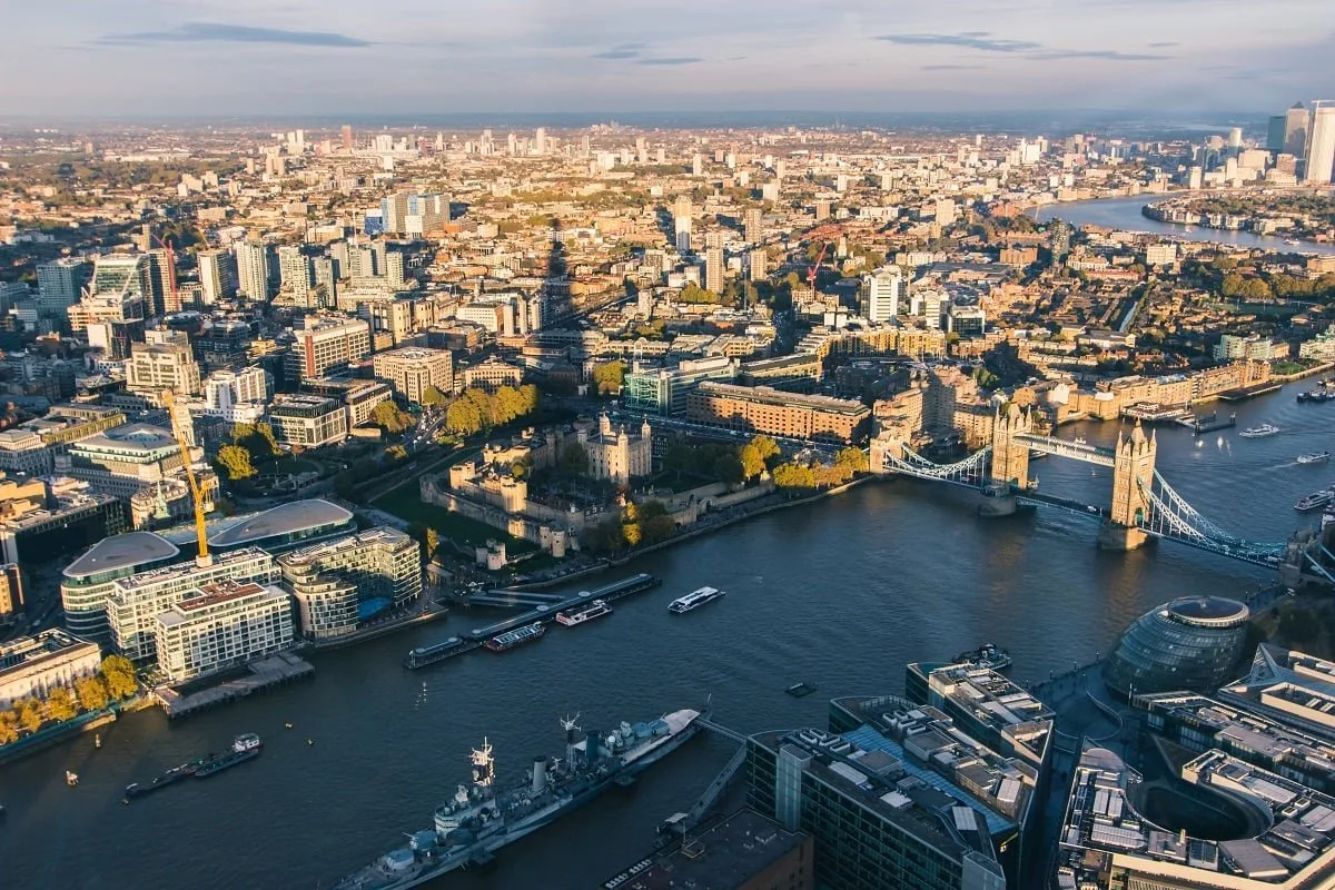 Vue sur le Tower Bridge depuis The Shard