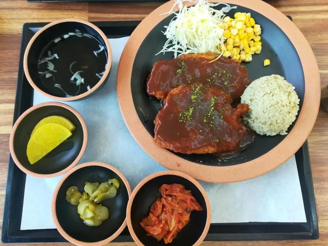 Plat à base de thé de Boseong