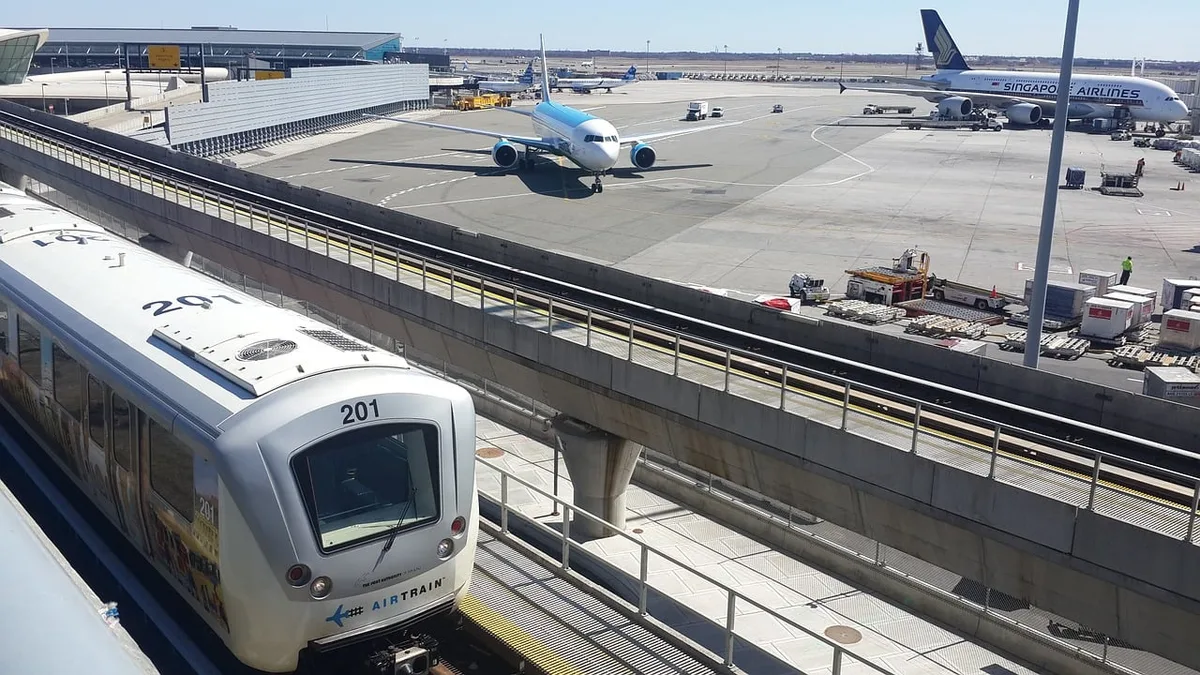 L'aéroport de JFK et son Air Train