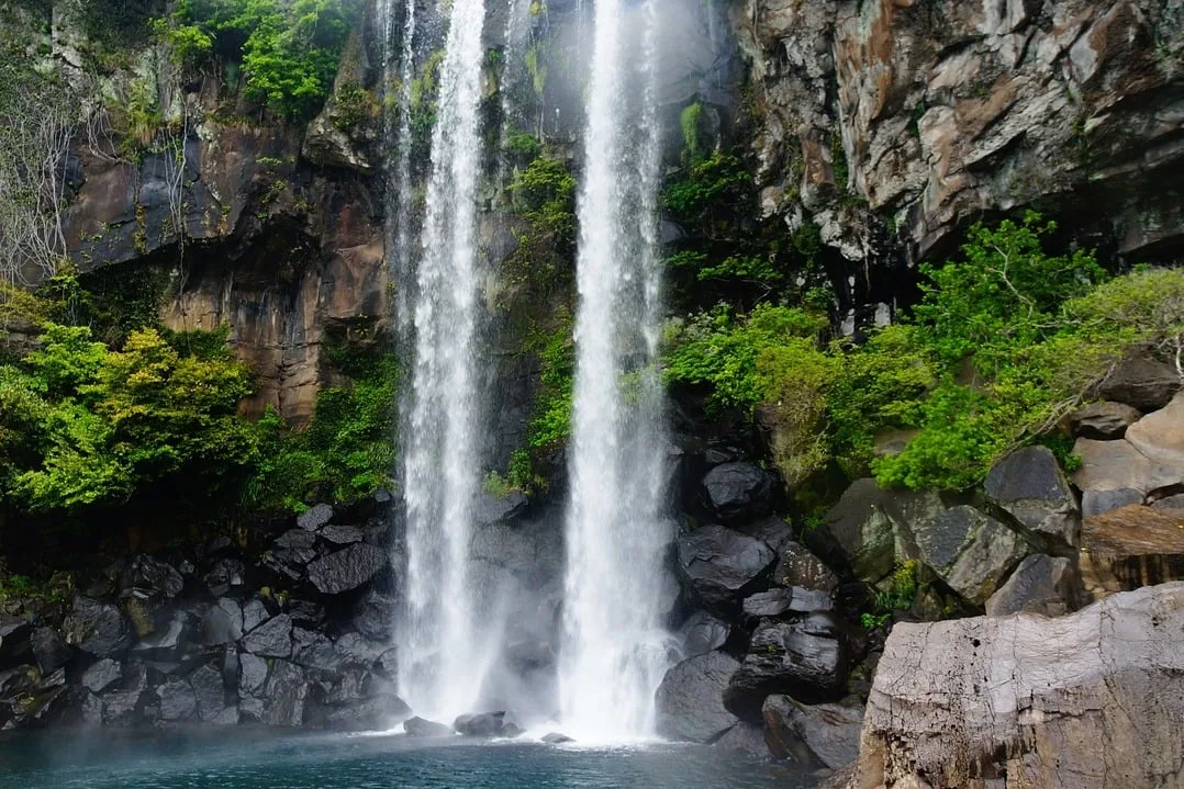 La cascade de Jeongbang
