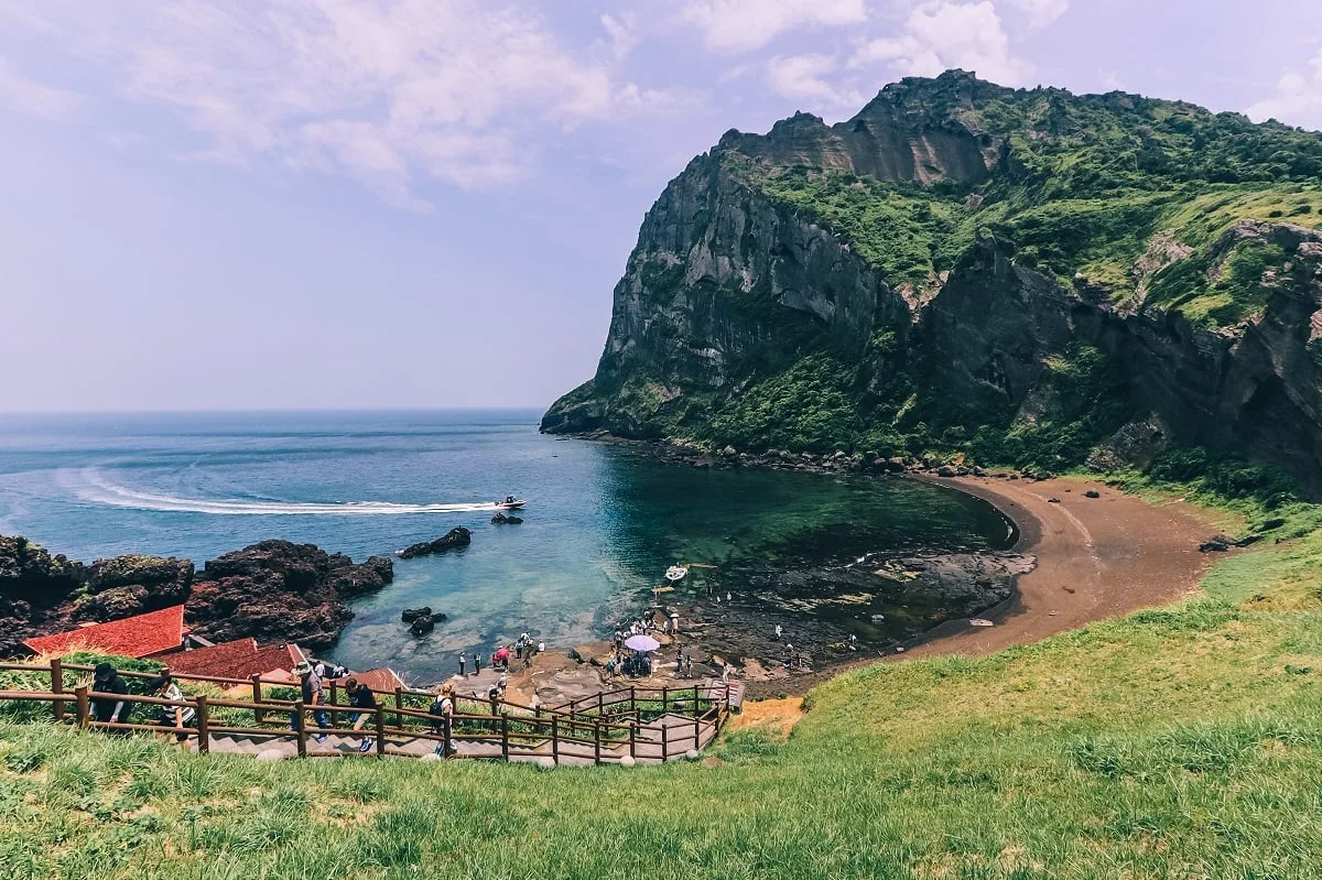 Le pic de Seongsan Ilchulbong à Jeju
