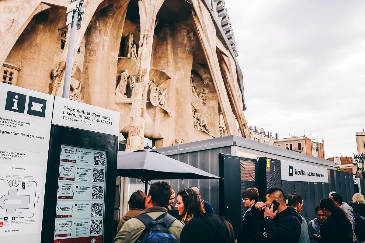 Achat des billets à la Sagrada Familia