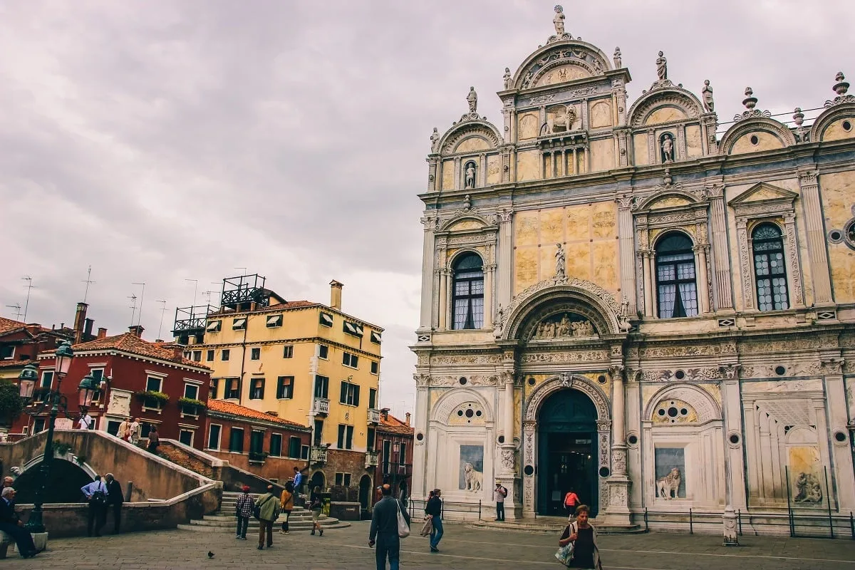 Eglise dans le centre-ville de Venise