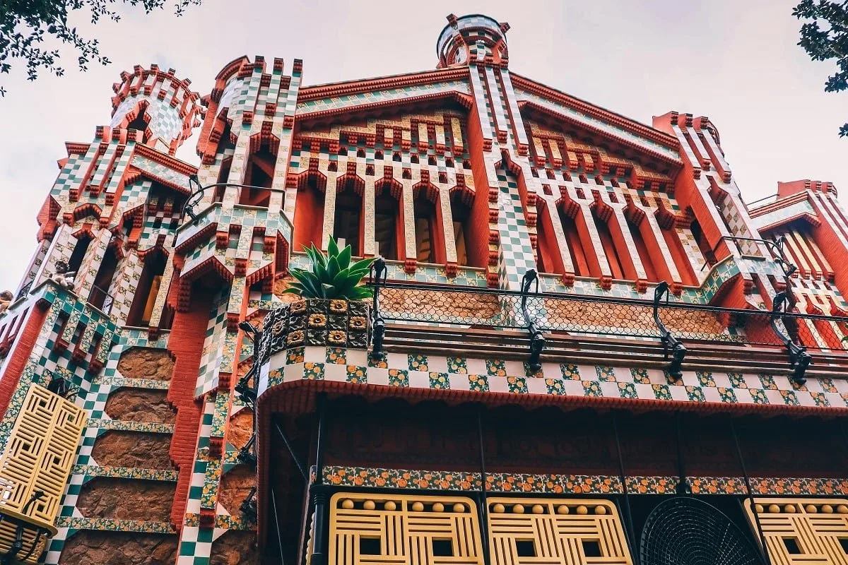 Façade de la Casa Vicens à Barcelone