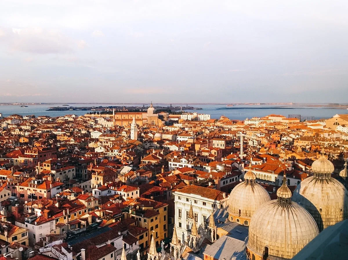 Vue depuis le sommet du campanile de Venise