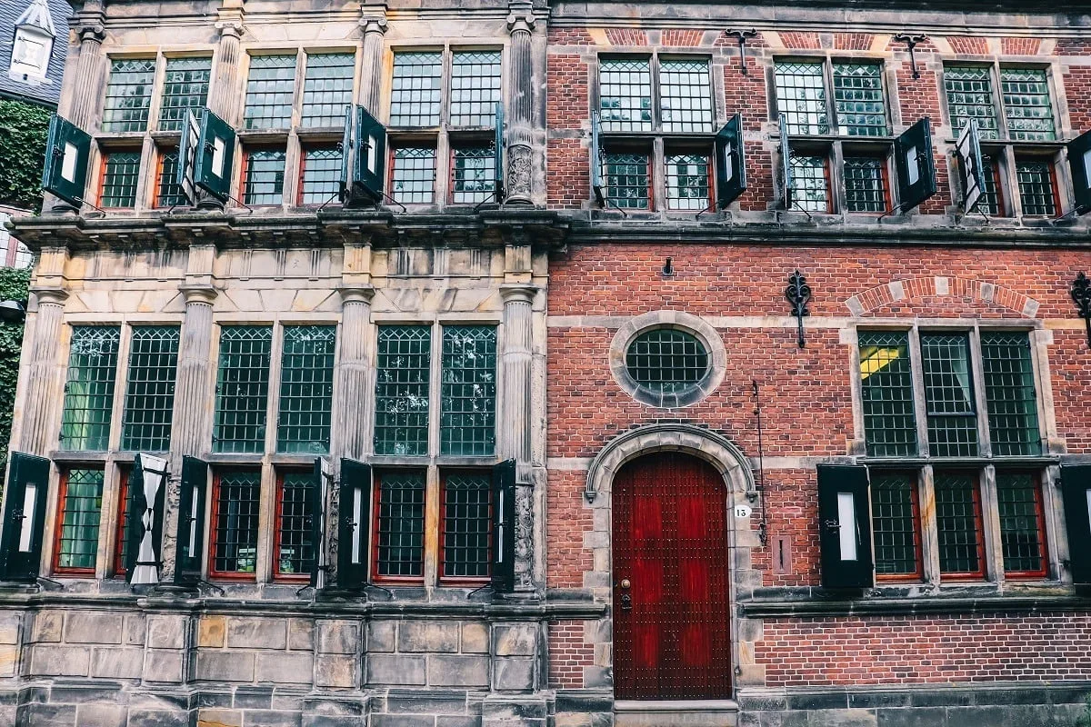 Façades de maisons dans Groningen