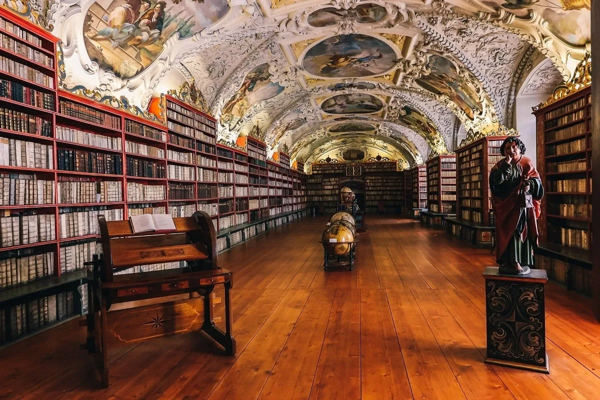 Une bibliothèque du Monastère de Strahov de Prague