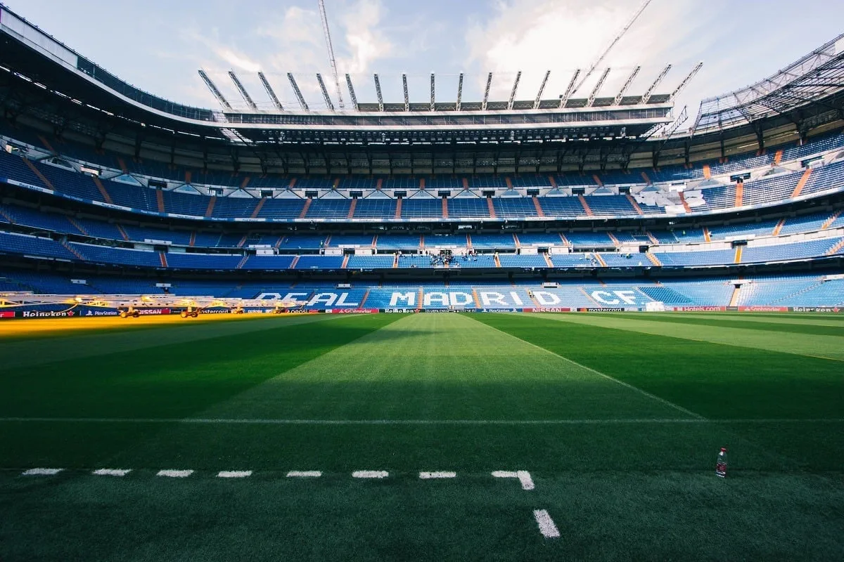 Pelouse du stade Bernabeu à Madrid
