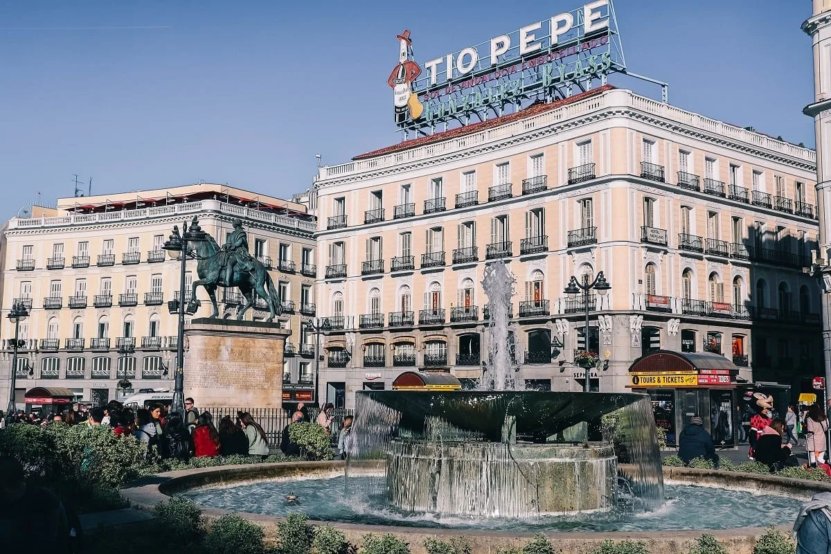 La place de la Puerta del Sol à Madrid