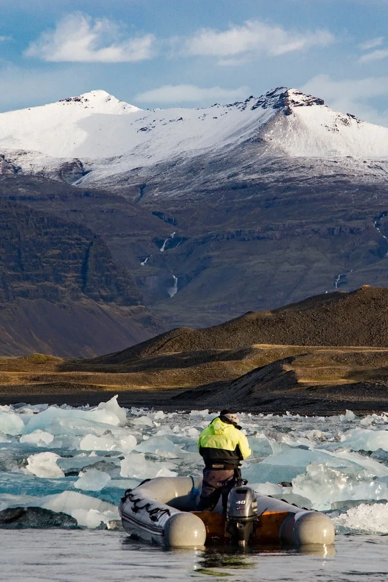 Faire du zodiac sur le lagon : une activité à faire à Jokulsarlon