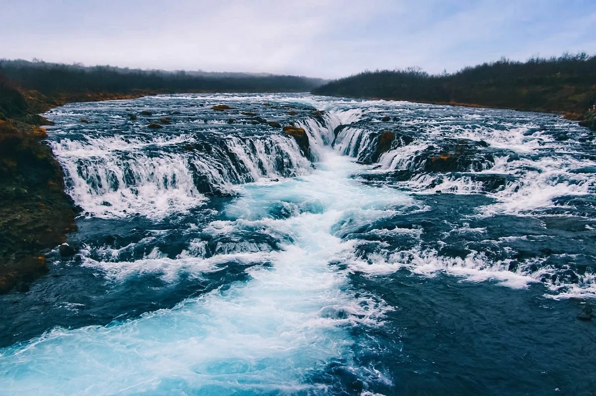 Cascade de Brúarárfoss dans le cercle d'or en Islande