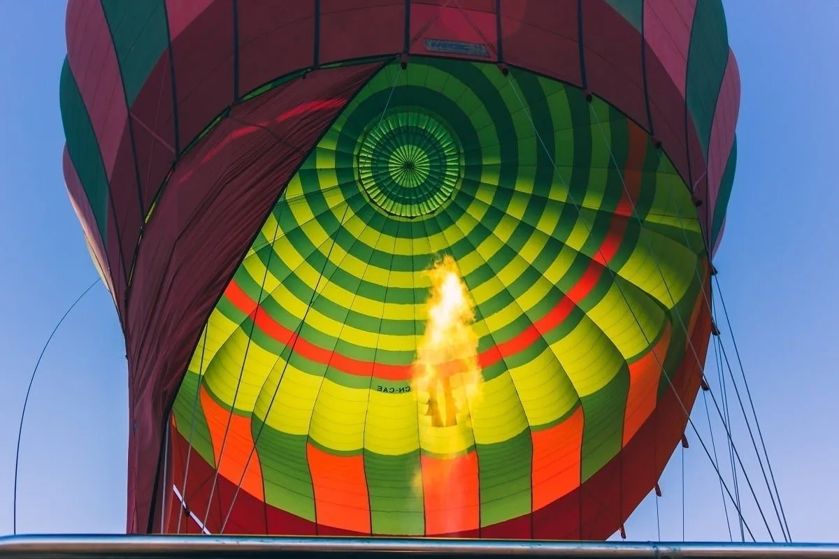 Flamme et ballon vue depuis la nacelle