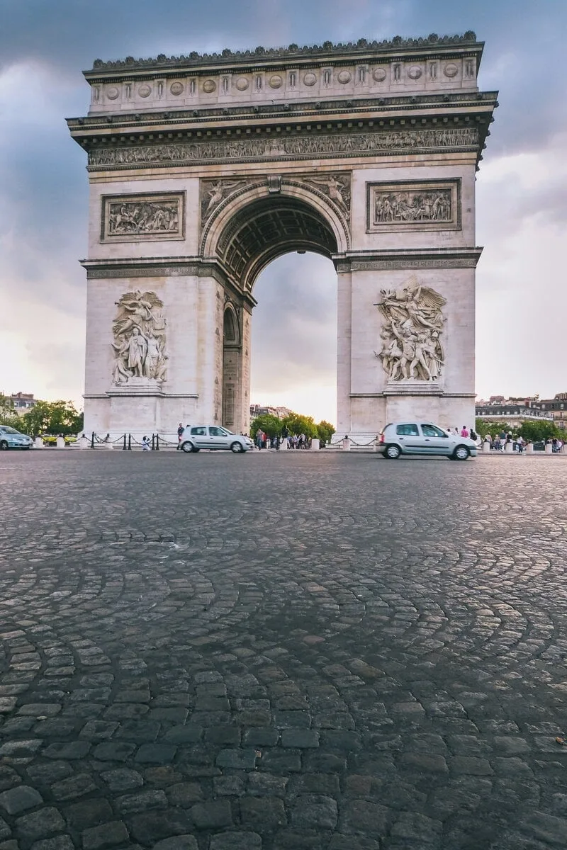 Arc de Triomphe sur la place de l'Etoile