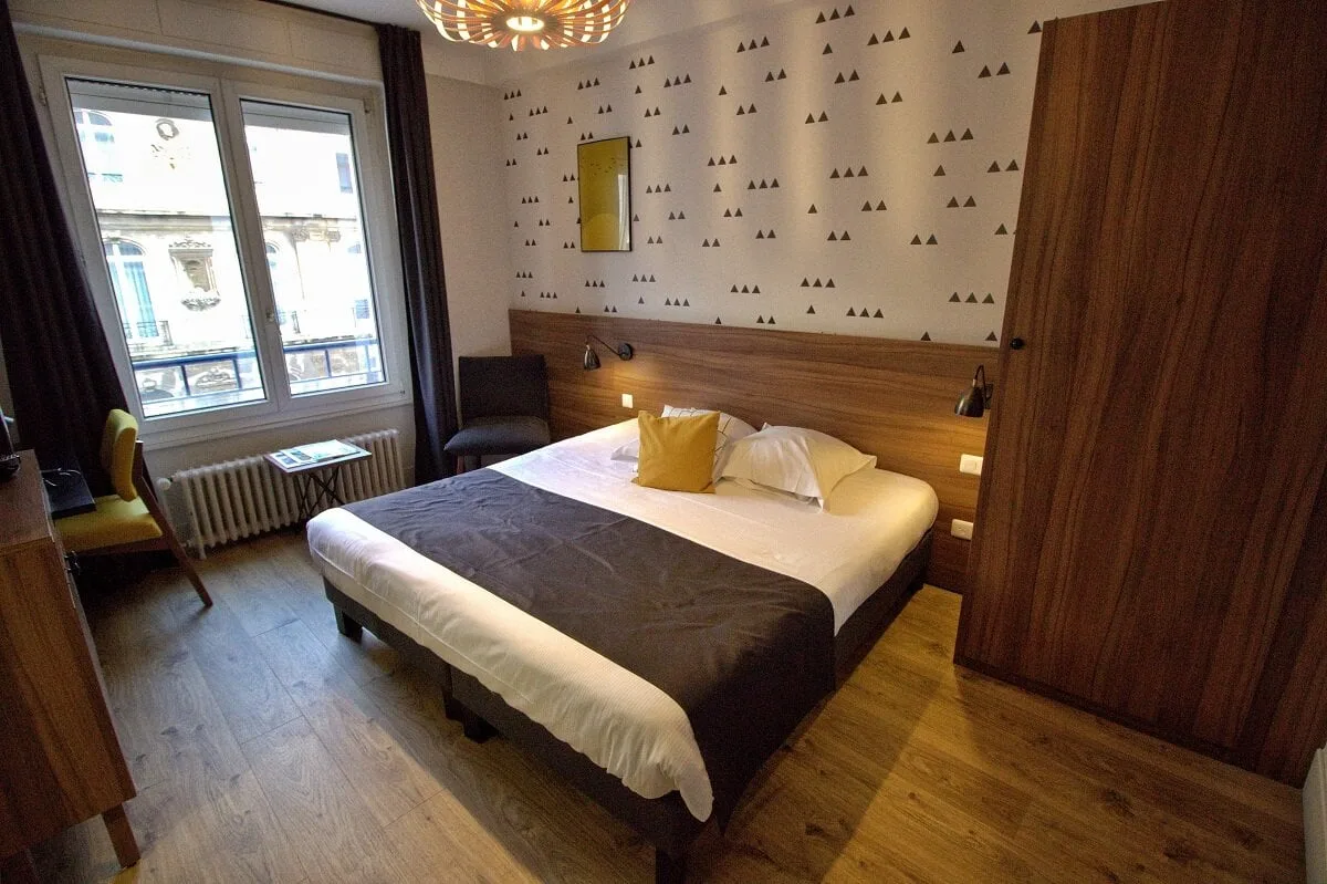 Chambre d'hôtel où dormir en voyage