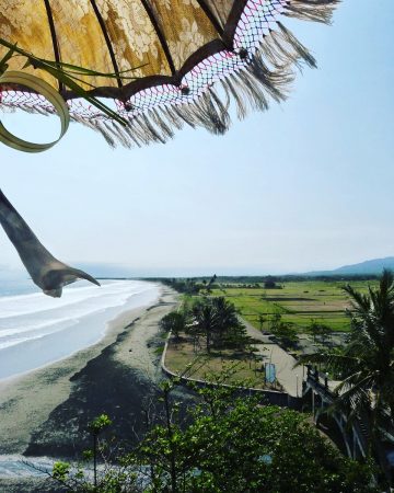La vue depuis le temple Pura Rambut Siwi à Bali