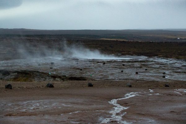 Le geyser Geysir, aux rares éruptions