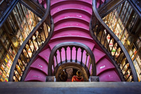 La librairie Lello à Porto et son escalier caractéristique