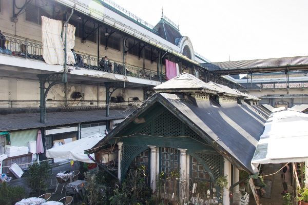 La vue sur la cour intérieure du marché de Bolhao de Porto