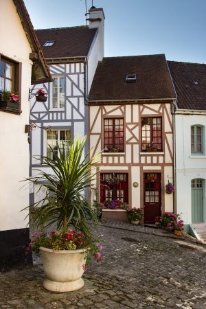 Les maisons de la Cavée Saint Firmin à Montreuil sur Mer