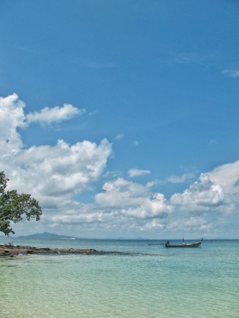 Sur la plage de Koh Phi Phi Don